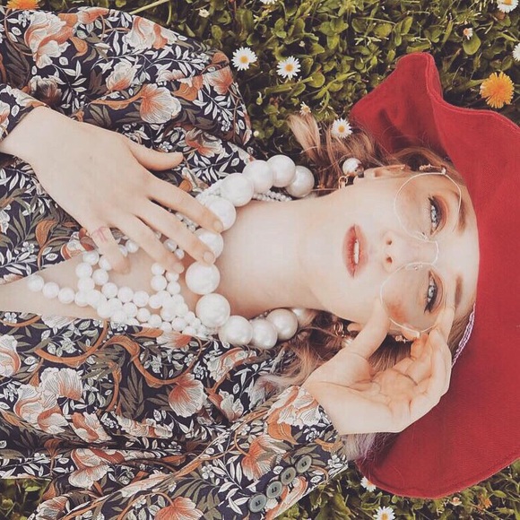 Meet your Posher, Kate - Picture 3 of 8